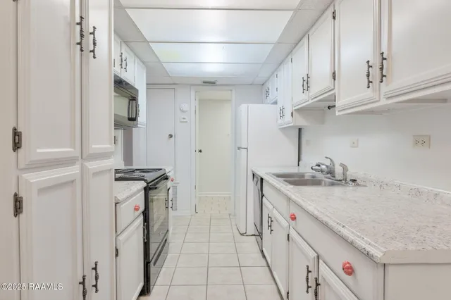 $115,000 | 200 Lodge Drive, Unit 410, Lafayette, LA 70506