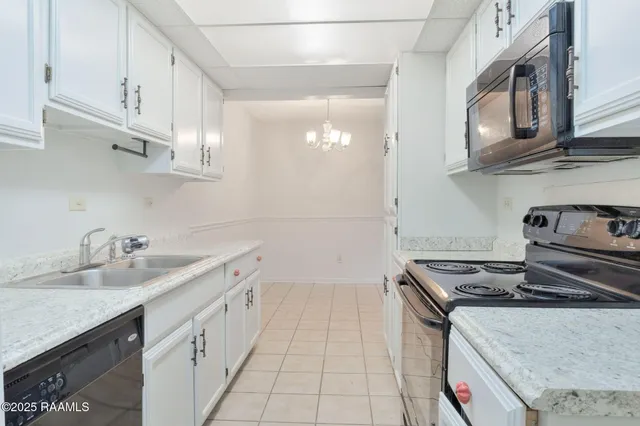 $115,000 | 200 Lodge Drive, Unit 410, Lafayette, LA 70506