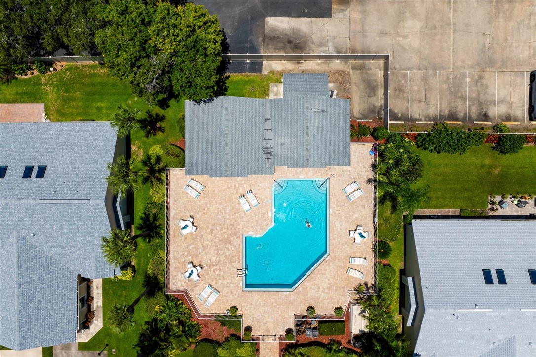 470 9th Place Vero Beach, FL 32960 - Photo 27 of 28 an aerial view of a house with a yard