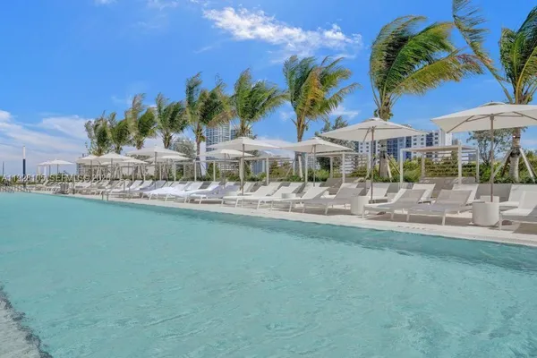 $11,500 | 580 72nd Street, Unit 1801, Miami Beach, FL 33141