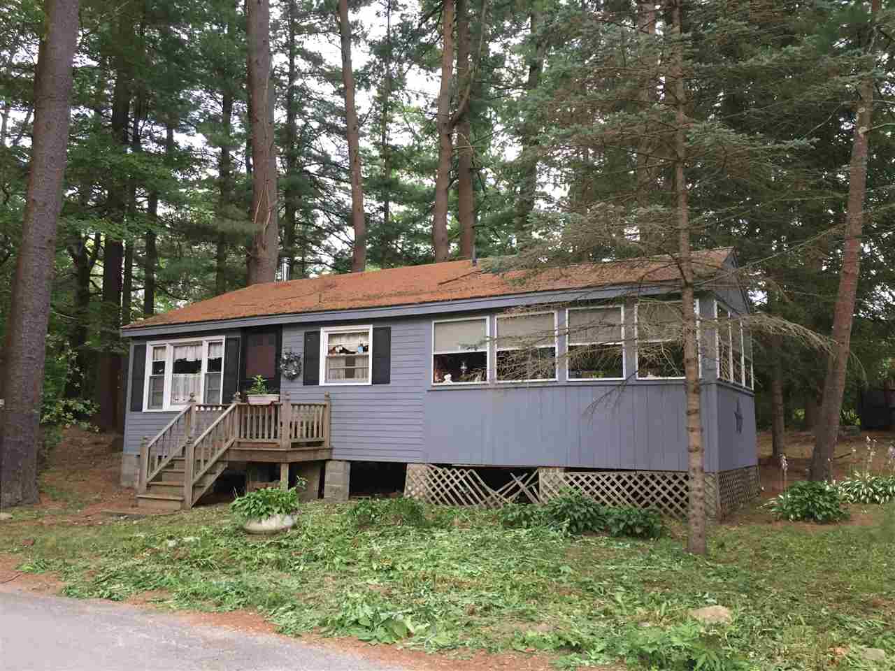8 Spring Street Windham, NH 03087 - Photo 2 of 10