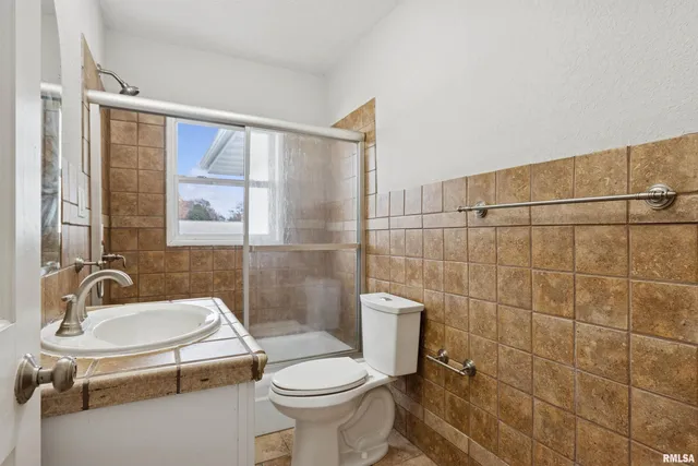 $195,000 | 414 Pendik Street, Jacksonville, IL 62650