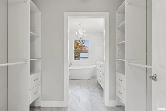 $195,000 | 414 Pendik Street, Jacksonville, IL 62650