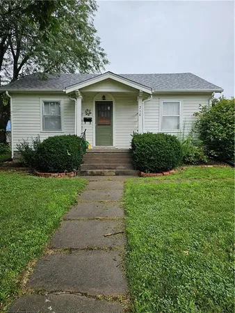 $88,000 | 710 Pottawatomie Street, Hiawatha, KS 66434