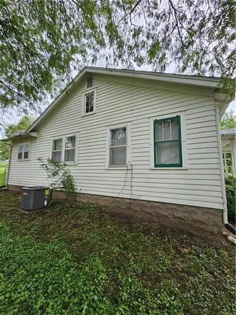 $88,000 | 710 Pottawatomie Street, Hiawatha, KS 66434
