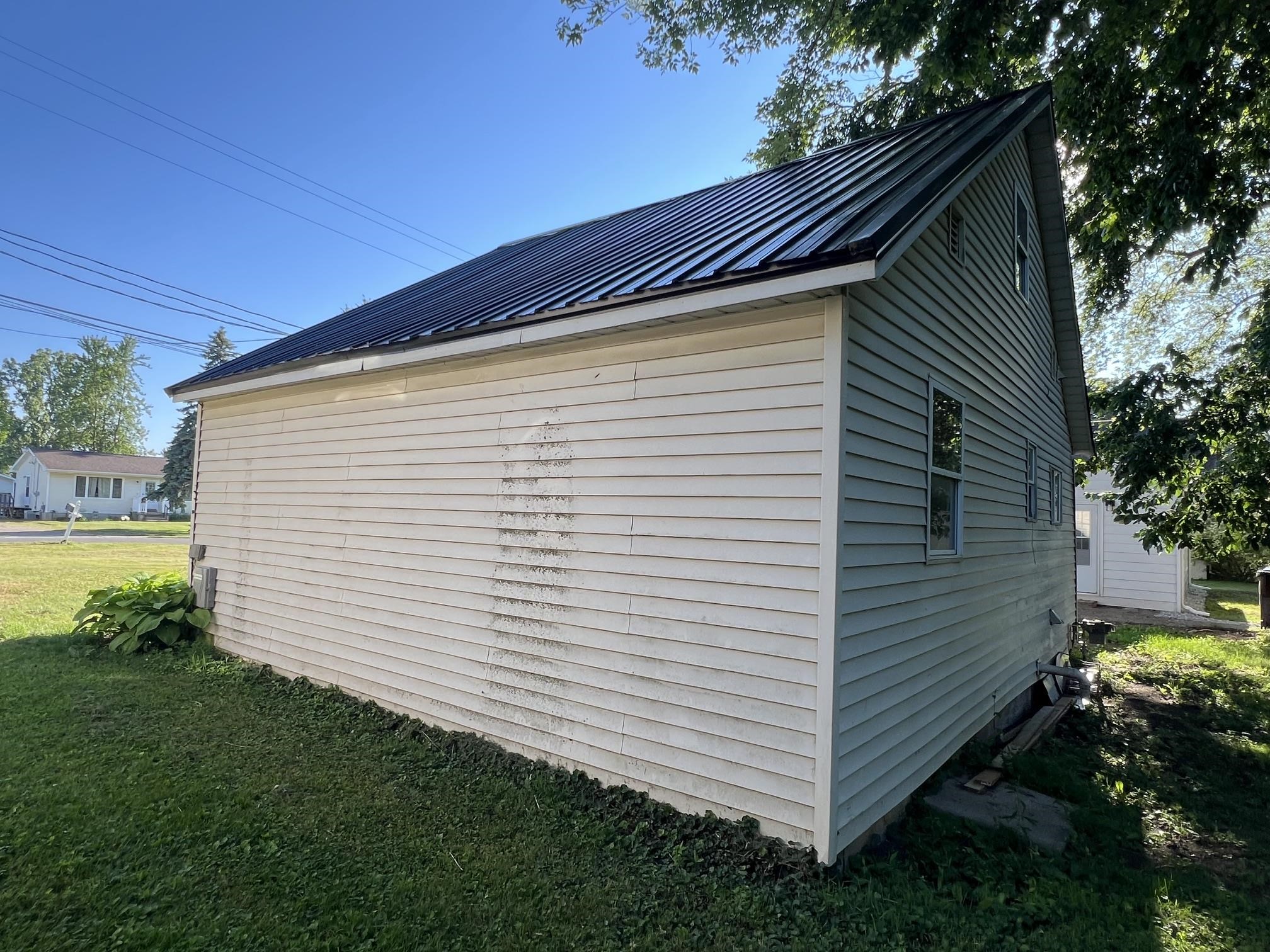 106 Webster Street Ithaca, MI 48847 - Photo 5 of 11