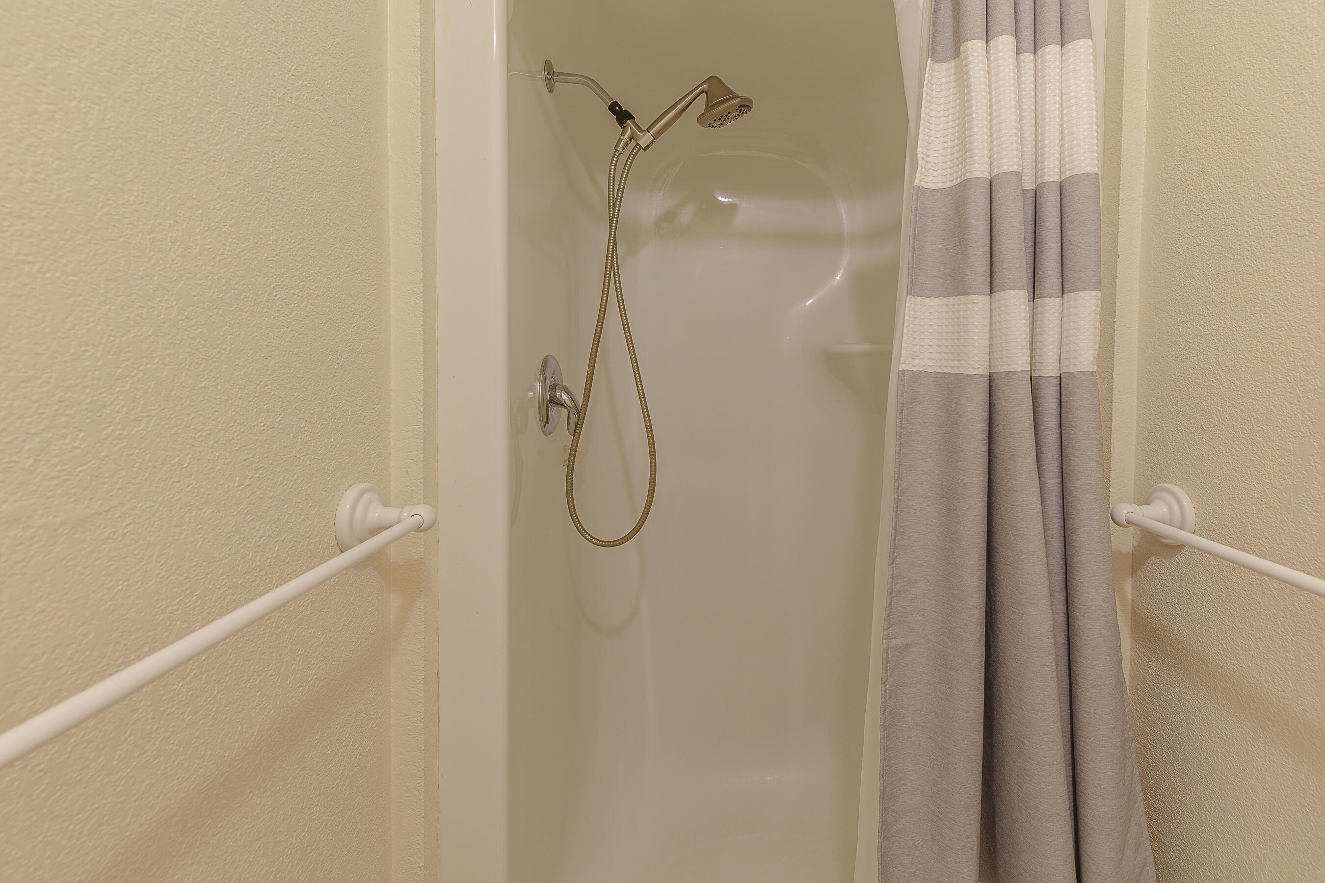 164 Pine Street Trion, GA 30753 - Photo 29 of 55 Primary shower