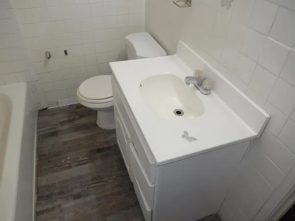 $1,995 | 2710 Mt View Drive, Farmers Branch, TX 75234