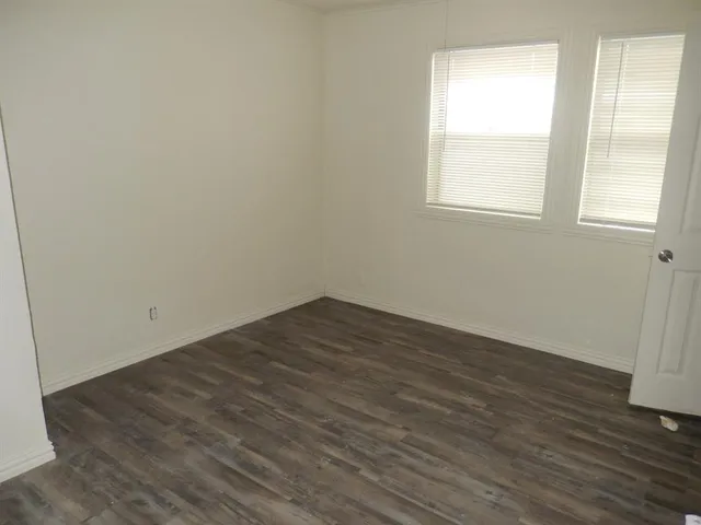 $2,100 | 2710 Mt View Drive, Farmers Branch, TX 75234