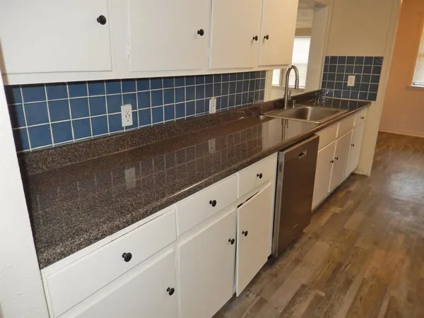 $1,995 | 2710 Mt View Drive, Farmers Branch, TX 75234