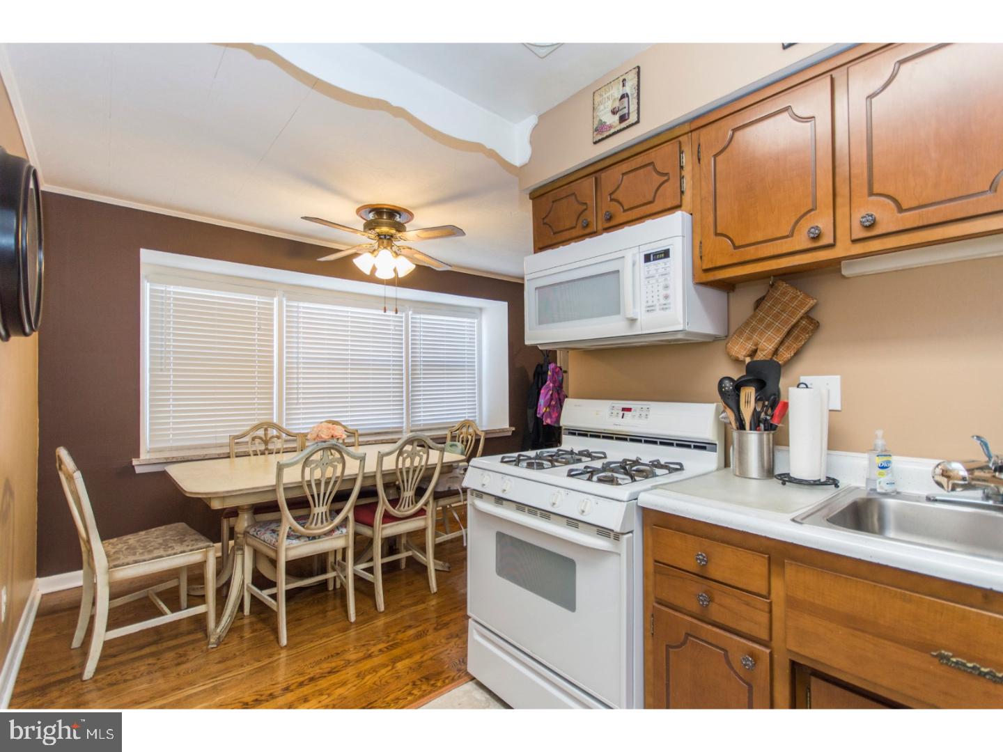 3214 Rhett Road Philadelphia, PA 19154 - Photo 5 of 20 Kitchen