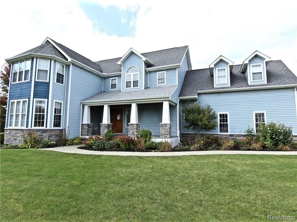 21641 Armada Ridge Road Armada, MI 48005 - Photo 3 of 61 IMG_3336.jpg