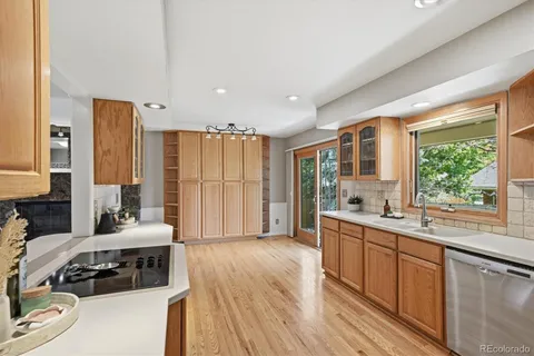 $889,000 | 6908 West Nova Drive, Littleton, CO 80128