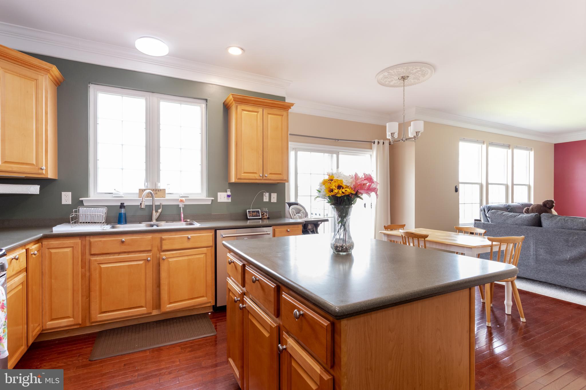 2828 Westerham Road Downingtown, PA 19335 - Photo 4 of 36 Gallery Image 4