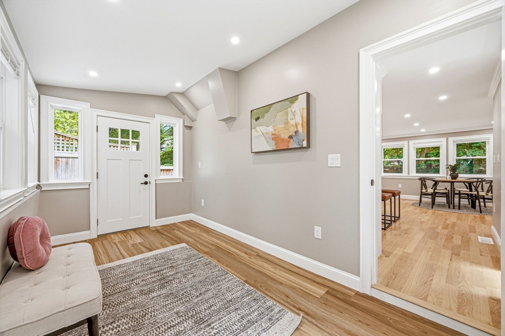 63 Russell Road Wellesley, MA 02482 - Photo 19 of 42