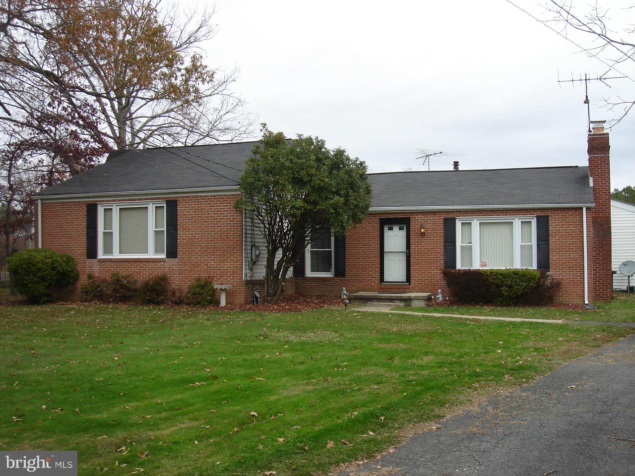 Exterior (Front)