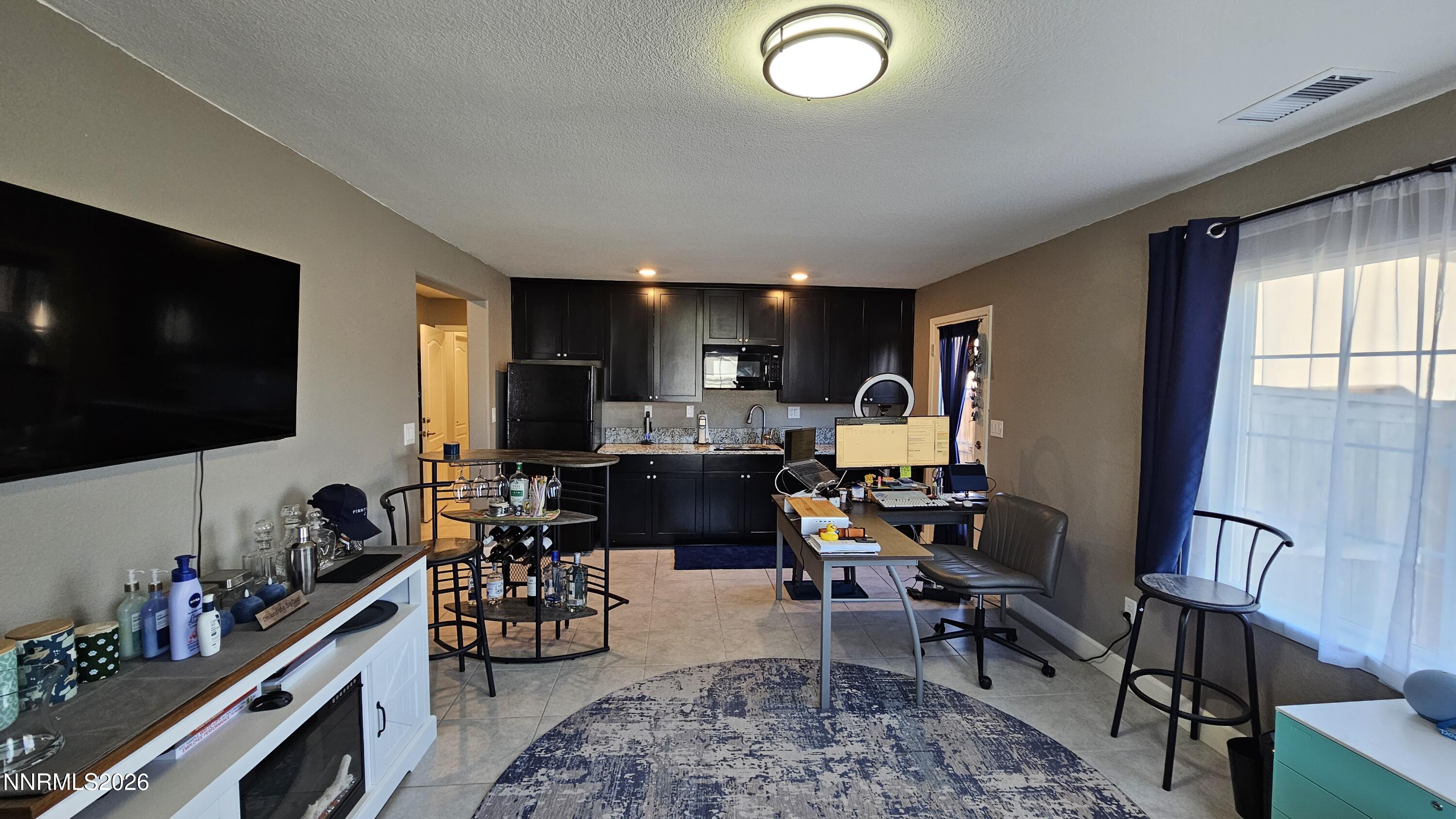 7415 Souverain Lane Reno, NV 89506 - Photo 15 of 23 7415 Souverain Ln - In-law quarters LR 2