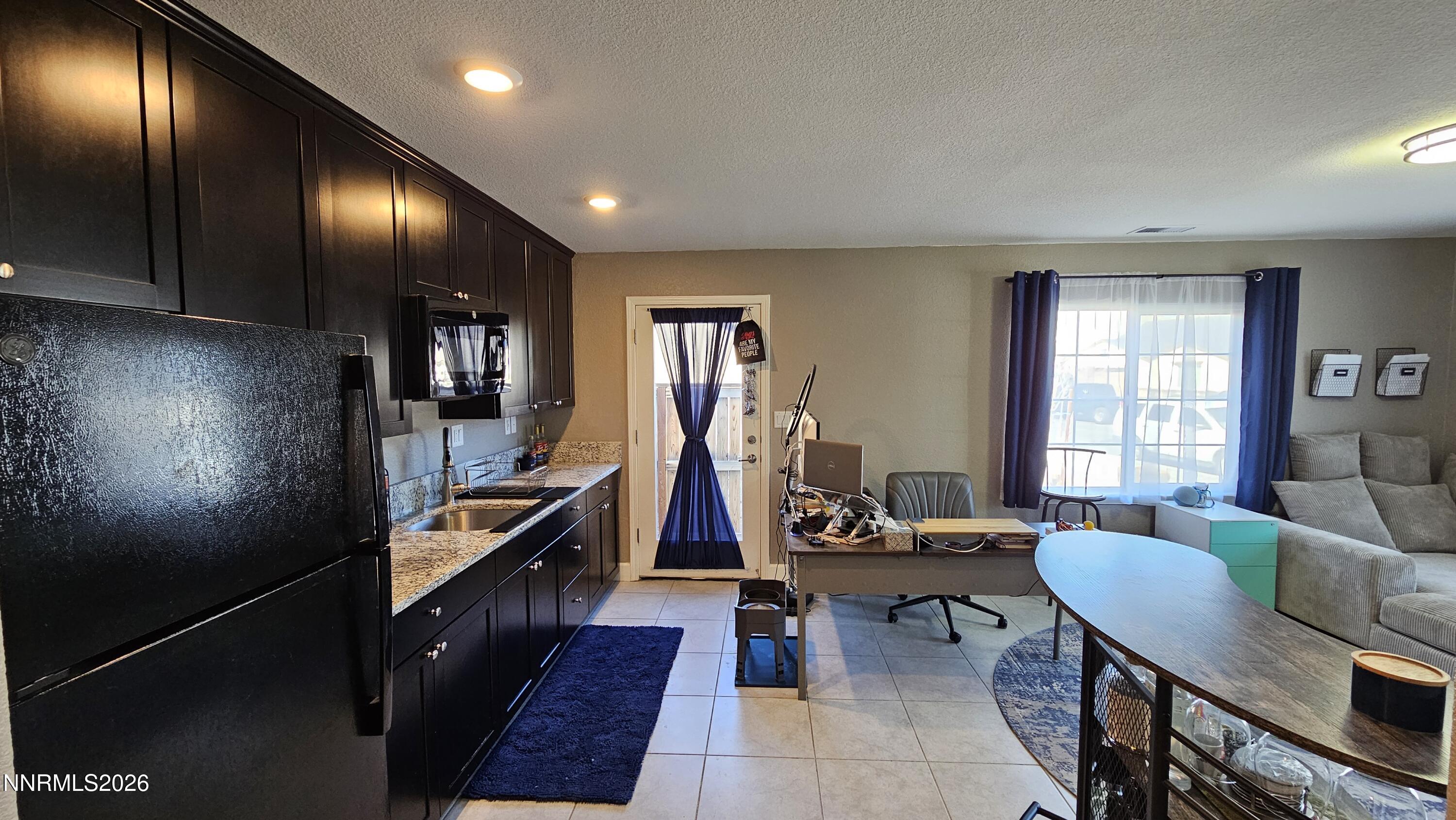 7415 Souverain Lane Reno, NV 89506 - Photo 17 of 23 7415 Souverain Ln - In-law quarters LR