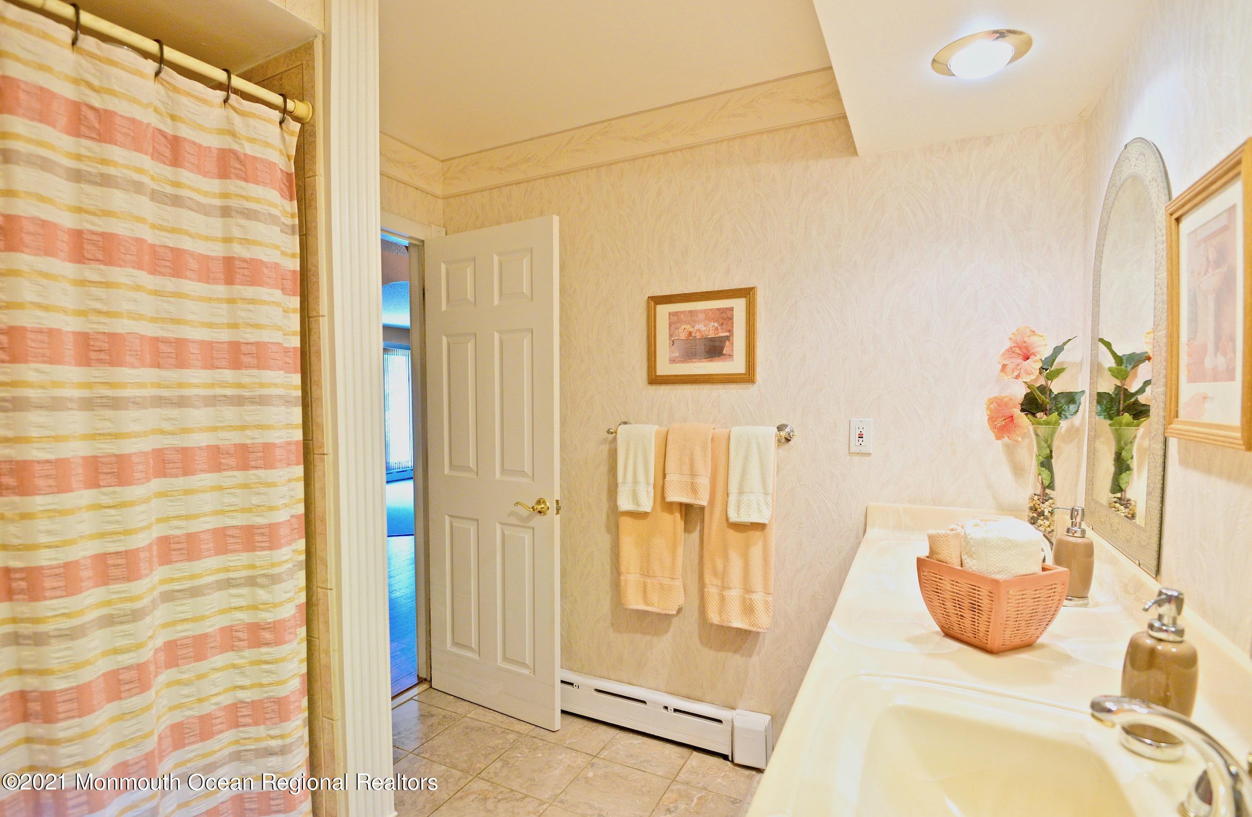 3 Lakeview Drive Jackson, NJ 08527 - Photo 34 of 54 235a