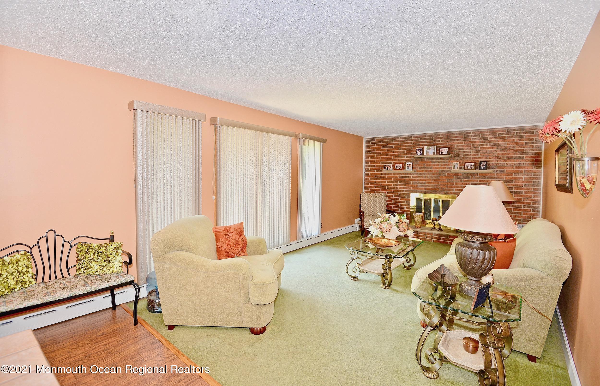 3 Lakeview Drive Jackson, NJ 08527 - Photo 10 of 54 211a