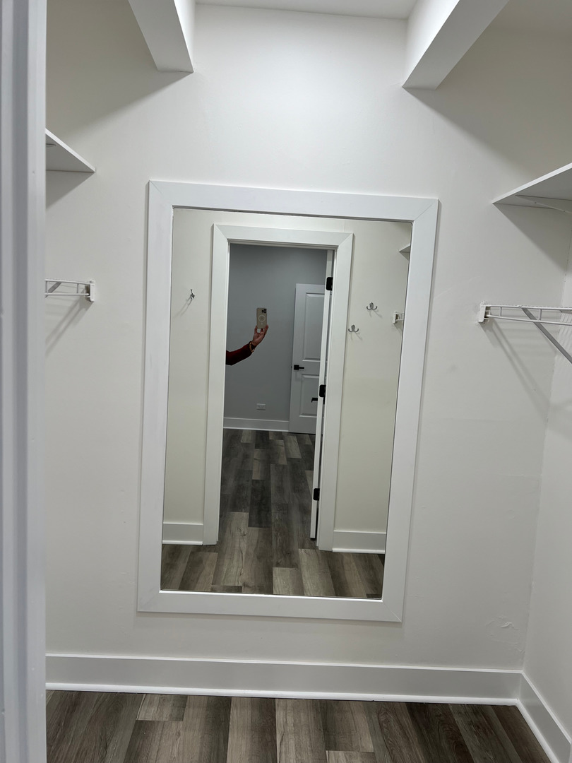 290 North Westgate Road, Unit 401 Mount Prospect, IL 60056 - Photo 12 of 15 a view of a mirror