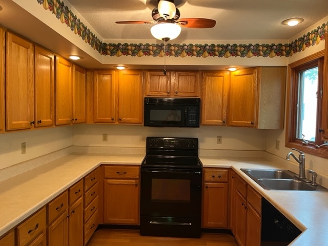 1121 McCall Court Rochelle, IL 61068 - Photo 16 of 41