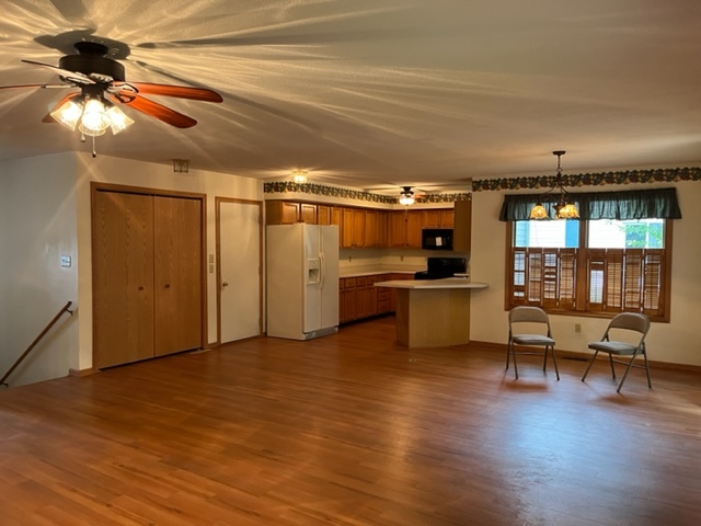 1121 McCall Court Rochelle, IL 61068 - Photo 10 of 41