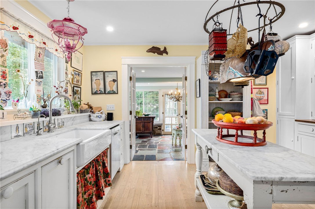 72 Highland Road Bristol, RI 02809 - Photo 18 of 39