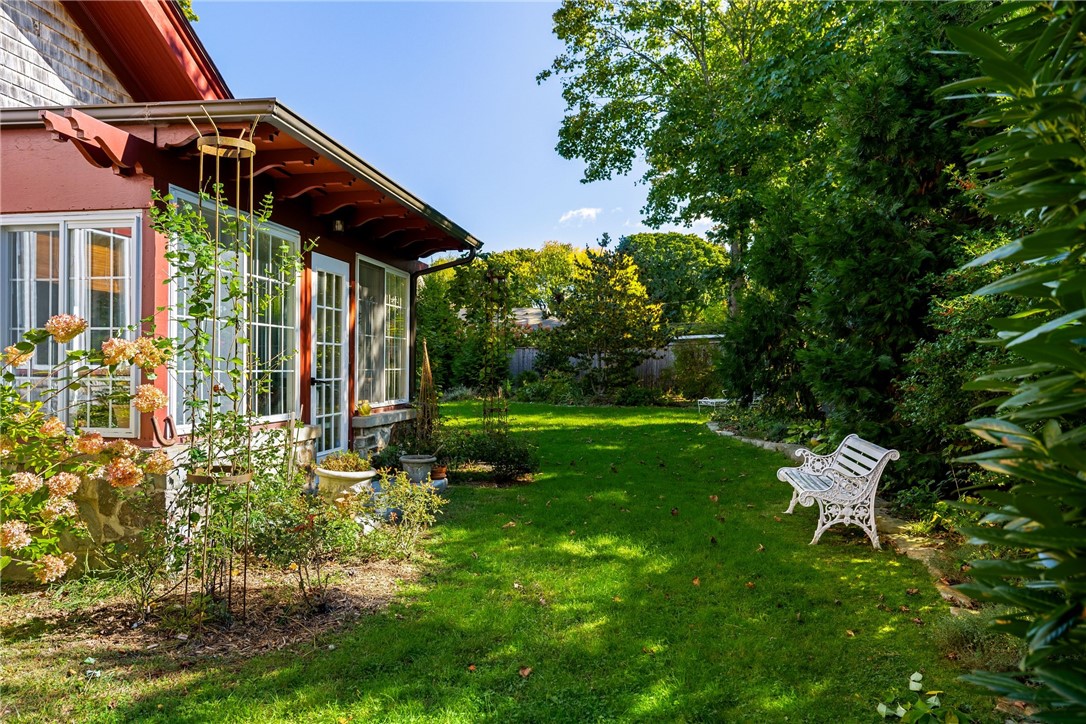 72 Highland Road Bristol, RI 02809 - Photo 36 of 39