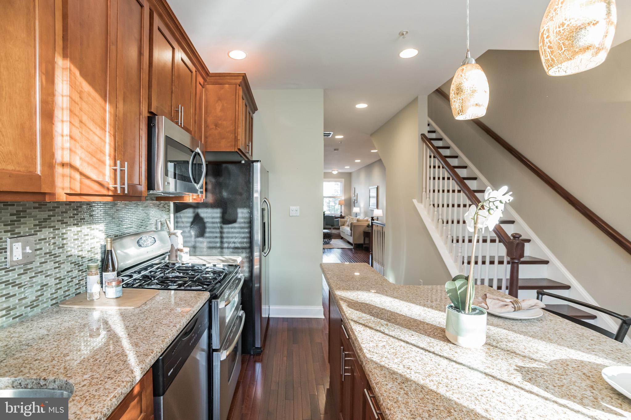 855 North Uber Street, Unit B Philadelphia, PA 19130 - Photo 12 of 36