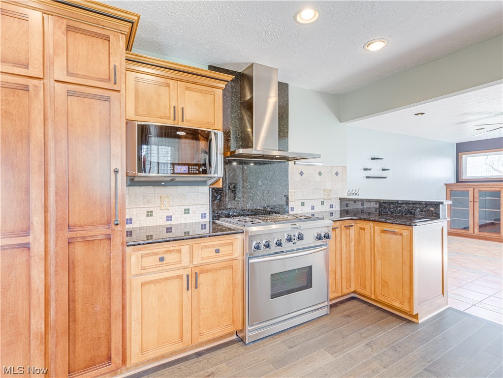 4277 Springdale Road Uniontown, OH 44685 - Photo 11 of 26 Gallery Image 11