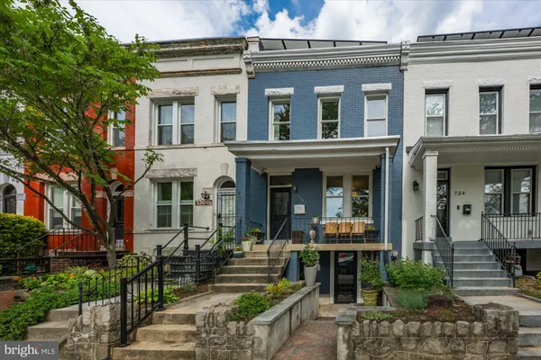 $995,000 | 732 13th Street Southeast, Washington, DC 20003