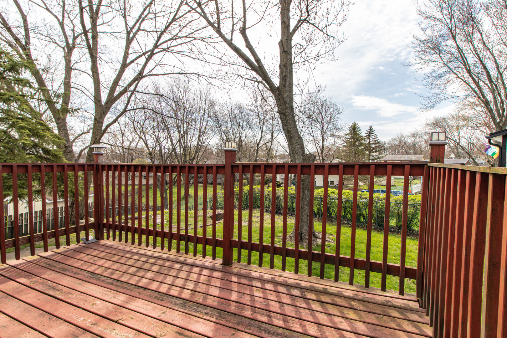 825 Freeman Road Hoffman Estates, IL 60192 - Photo 23 of 30 a view of wooden deck