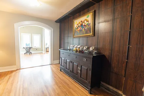 $1,600,000 | 2990 McGavock Pike, Nashville, TN 37214