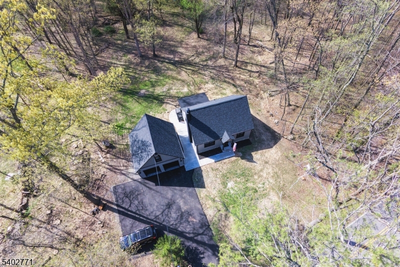 347 Zion Road Hillsborough, NJ 08844 - Photo 4 of 44