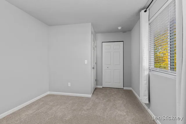 $309,900 | 33610 Pinedale Lane, Gobles, MI 49055