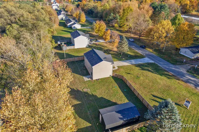 $309,900 | 33610 Pinedale Lane, Gobles, MI 49055