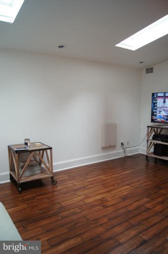 719 Anneslie Road Baltimore, MD 21212 - Photo 15 of 30 Family Room off living room, with skylights
