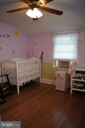 719 Anneslie Road Baltimore, MD 21212 - Photo 22 of 30 Bedroom 2 with walk in cedar closet