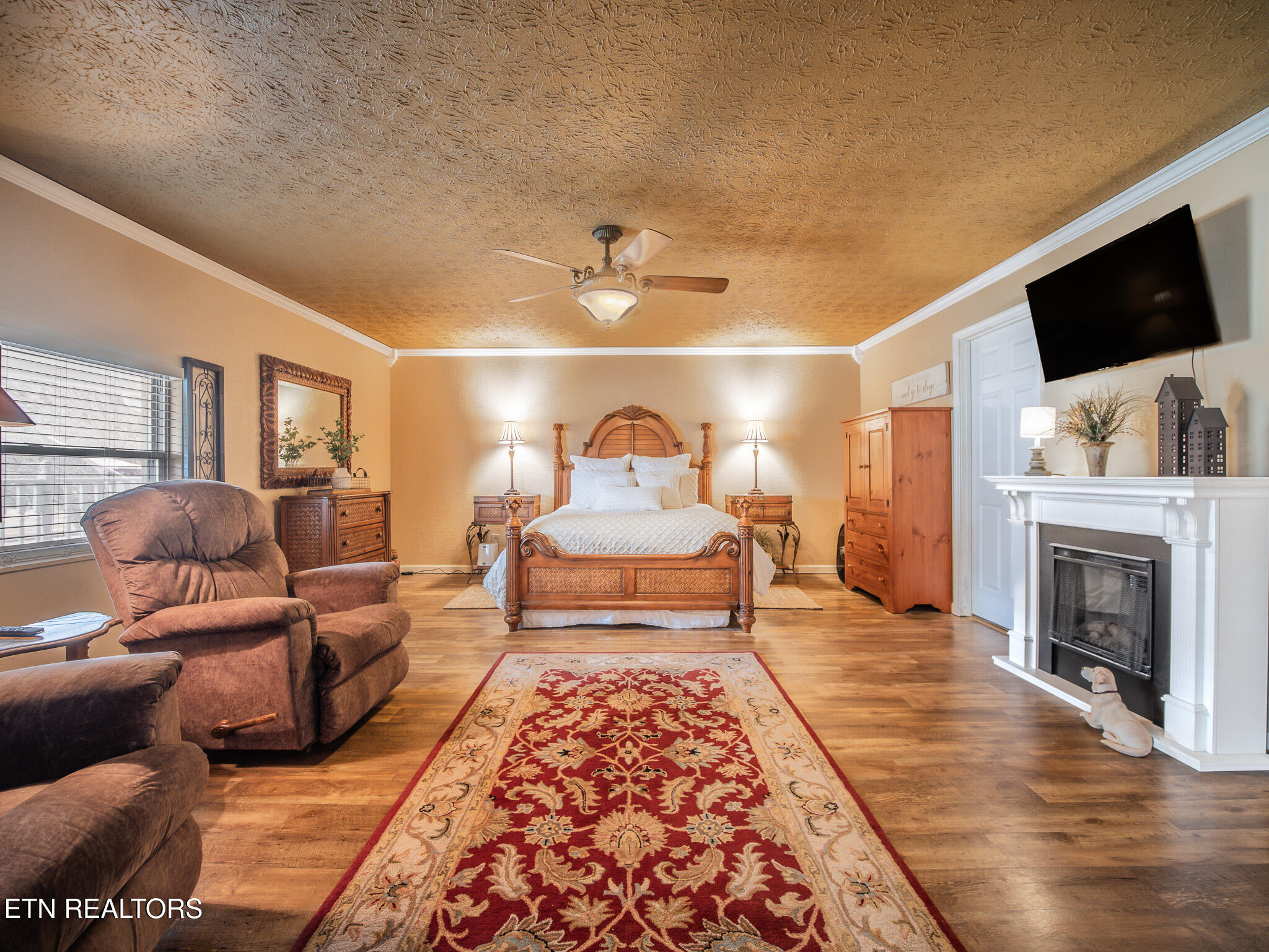 143 Shady Road Oliver Springs, TN 37840 - Photo 12 of 57 Owner's Ensuite