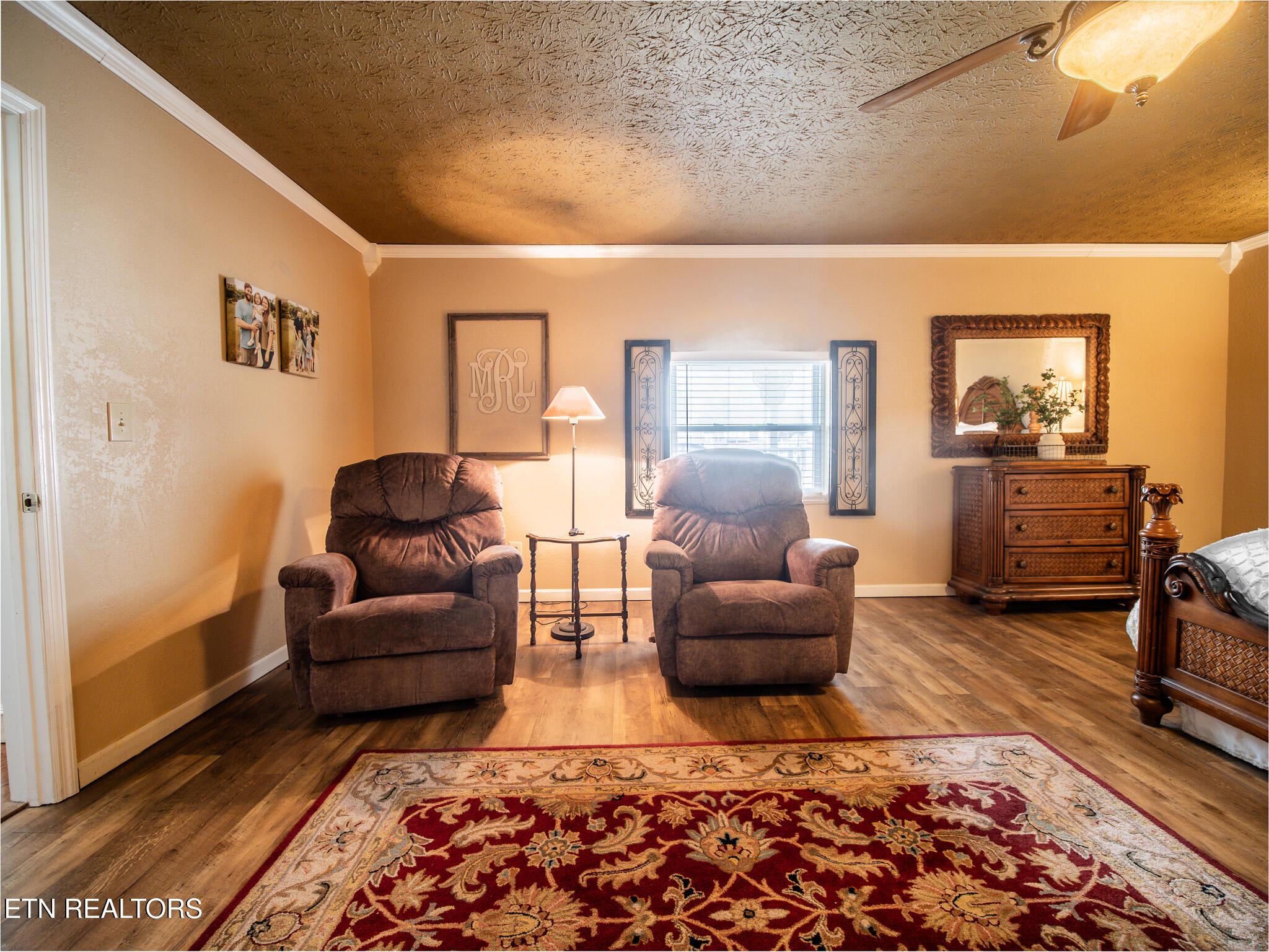 143 Shady Road Oliver Springs, TN 37840 - Photo 15 of 57 Sitting Area - Owner's Ensuite
