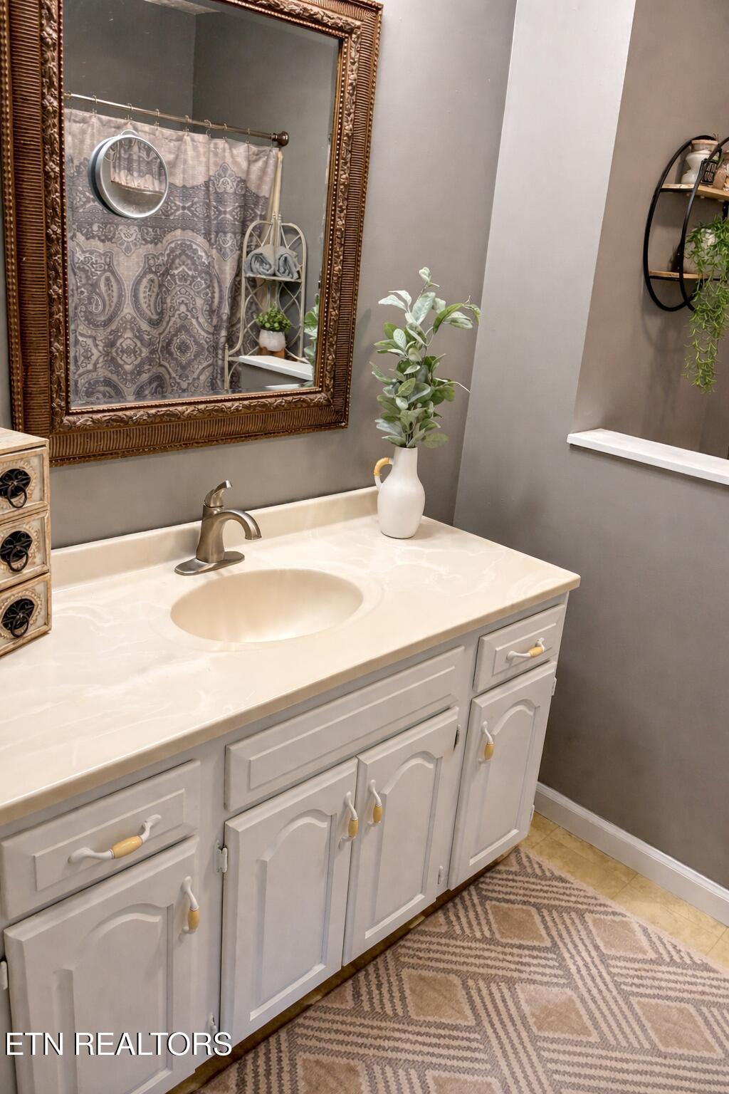 143 Shady Road Oliver Springs, TN 37840 - Photo 17 of 57 Ensuite