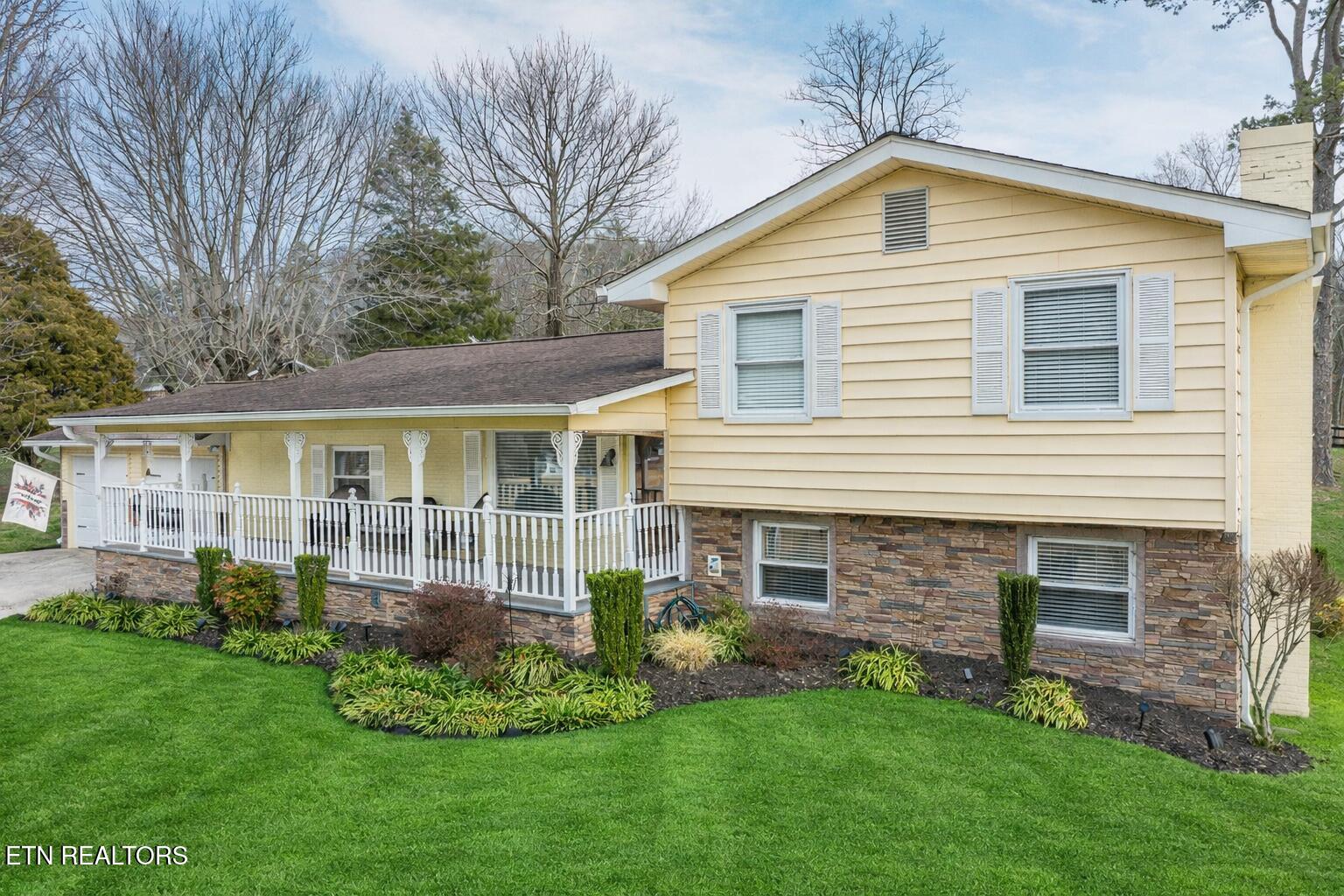 143 Shady Road Oliver Springs, TN 37840 - Photo 2 of 57 143 Shady Road