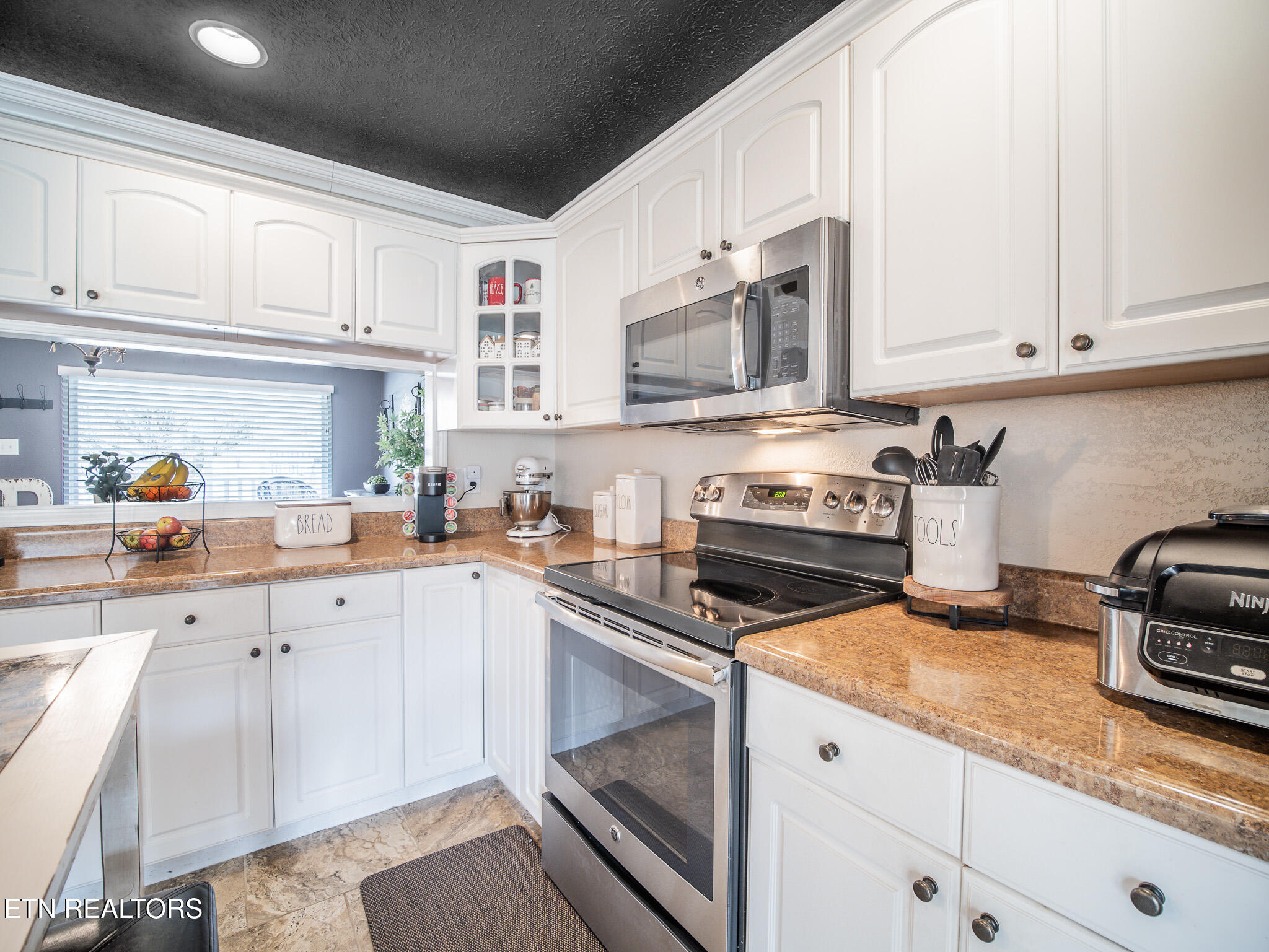 143 Shady Road Oliver Springs, TN 37840 - Photo 21 of 57 Kitchen