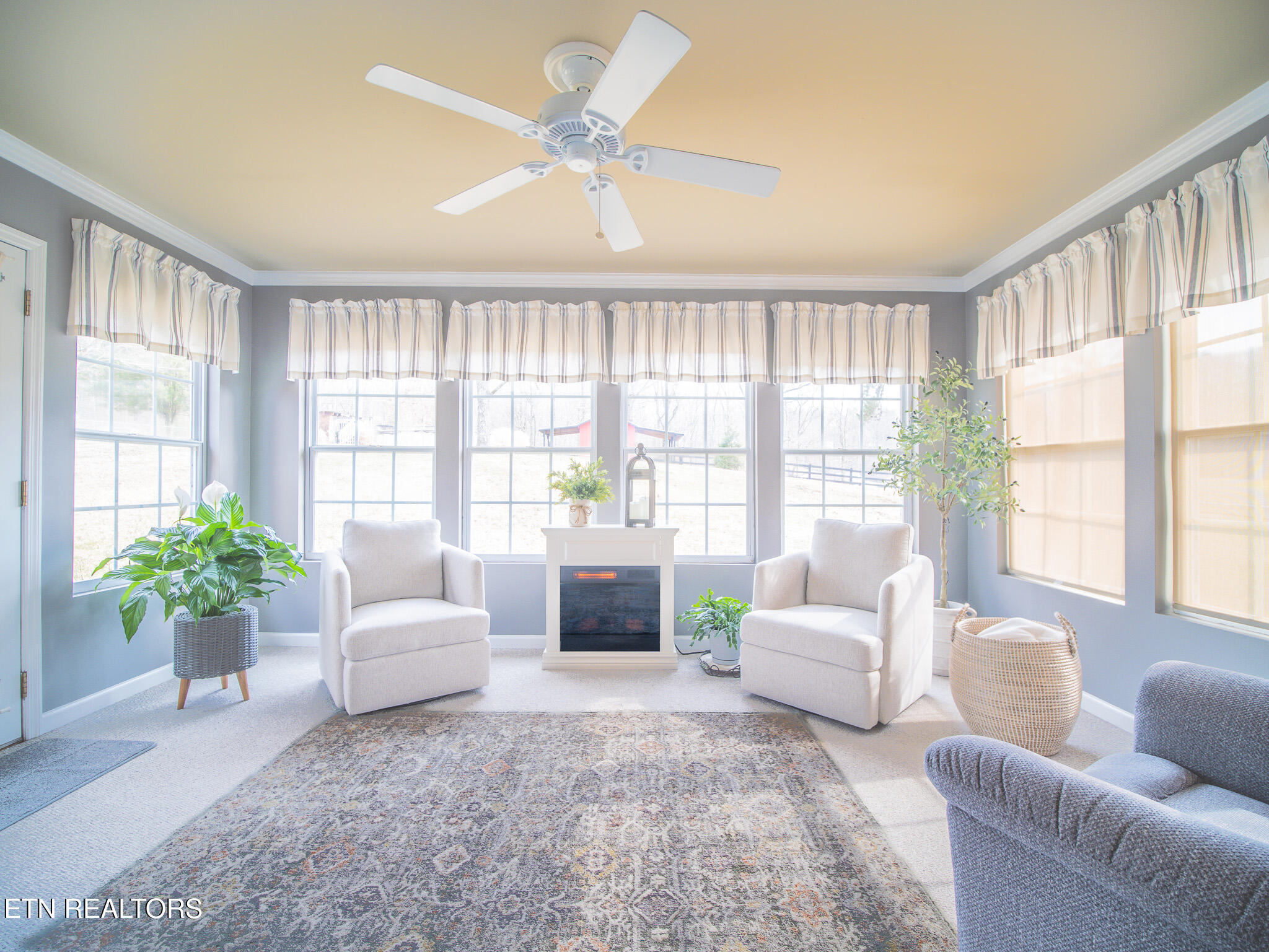 143 Shady Road Oliver Springs, TN 37840 - Photo 26 of 57 Sunroom