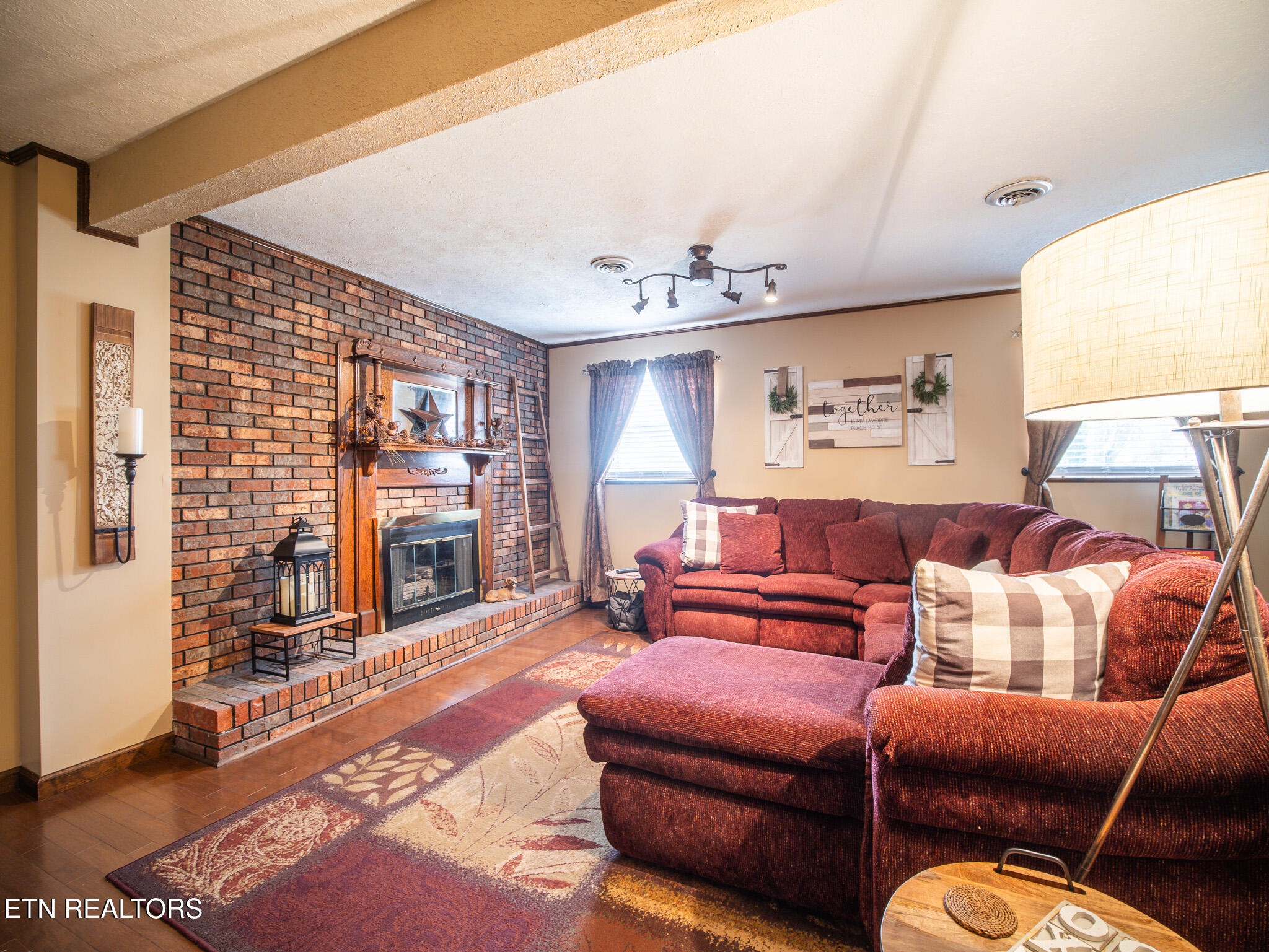 143 Shady Road Oliver Springs, TN 37840 - Photo 41 of 57 Basement Living Room