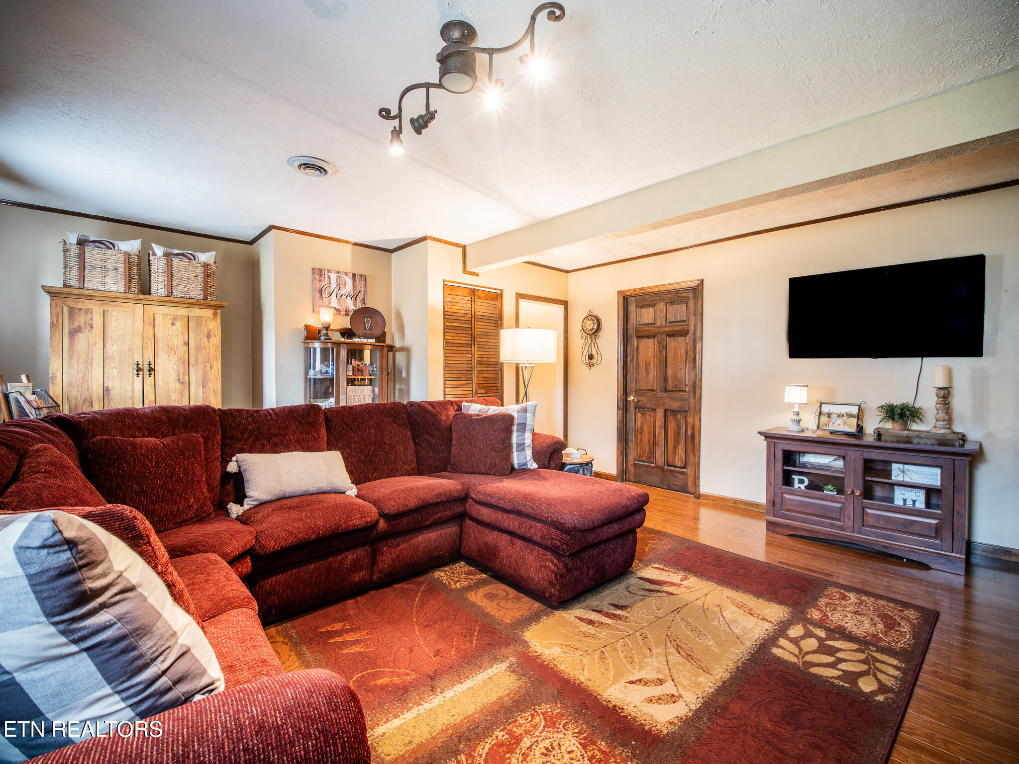 143 Shady Road Oliver Springs, TN 37840 - Photo 43 of 57 Basement Living Room