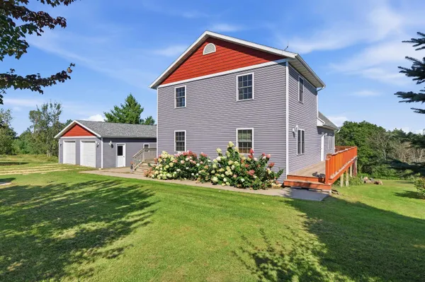 $350,000 | S1340 Fox'n Hounds, La Valle, WI 53941