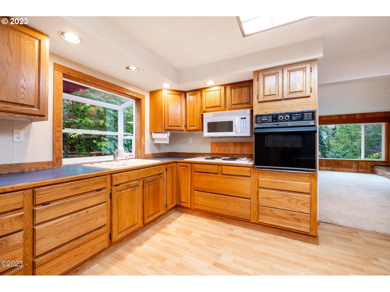 488 South Bay Road Toledo, OR 97391 - Photo 8 of 29 Gallery Image 8