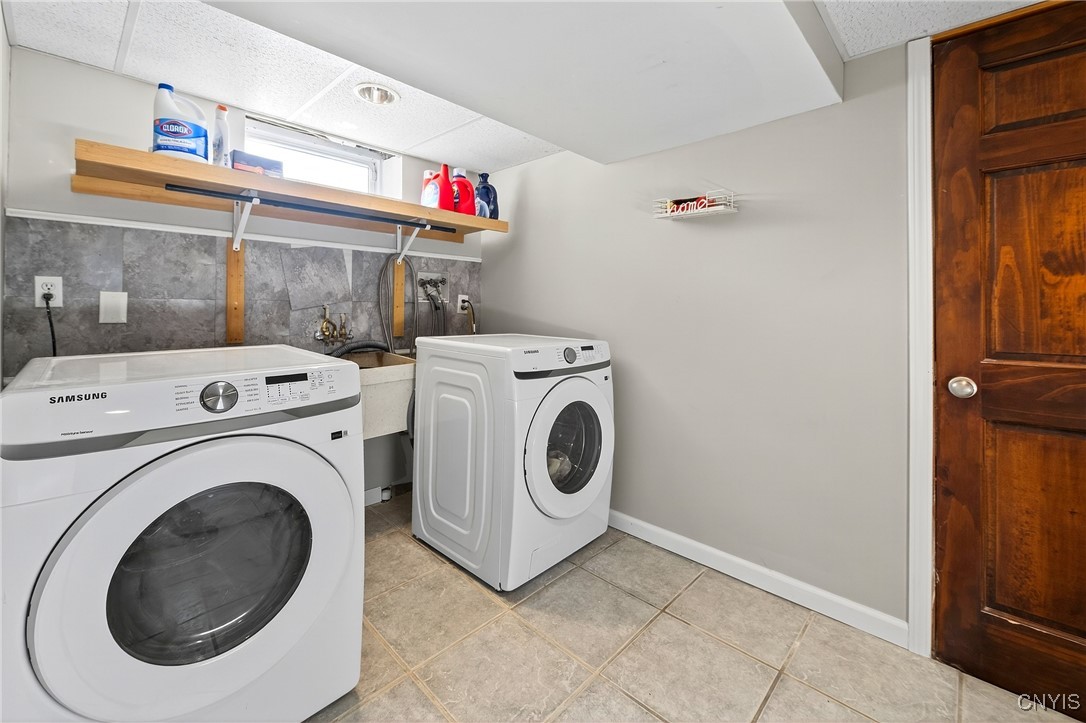 7949 Boxford Road Clay, NY 13041 - Photo 38 of 50 Large laundry room
